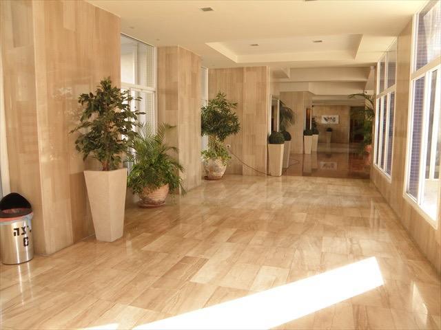 Apartment On Nitza 8A Netanya Bagian luar foto
